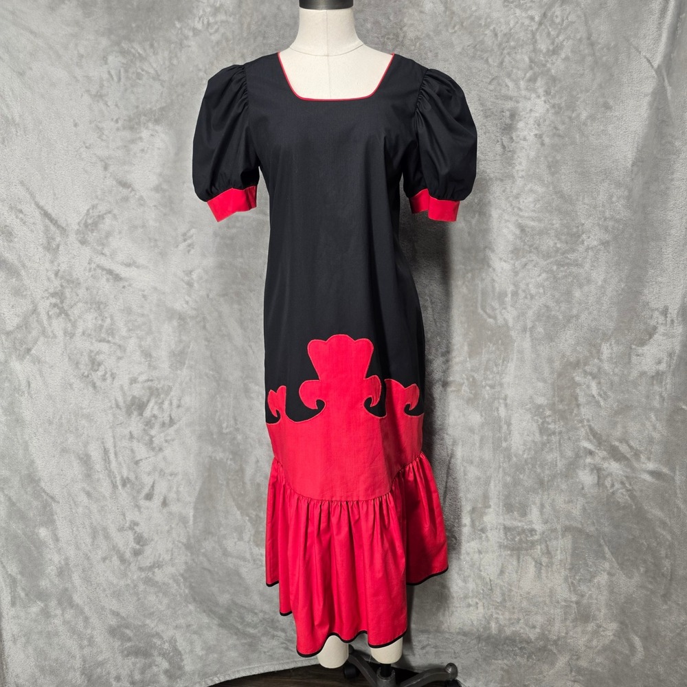 Vintage Lolenani Muumuu Dress Women 10 Black Red Hawaiian Puffy Sleeve Ruffle